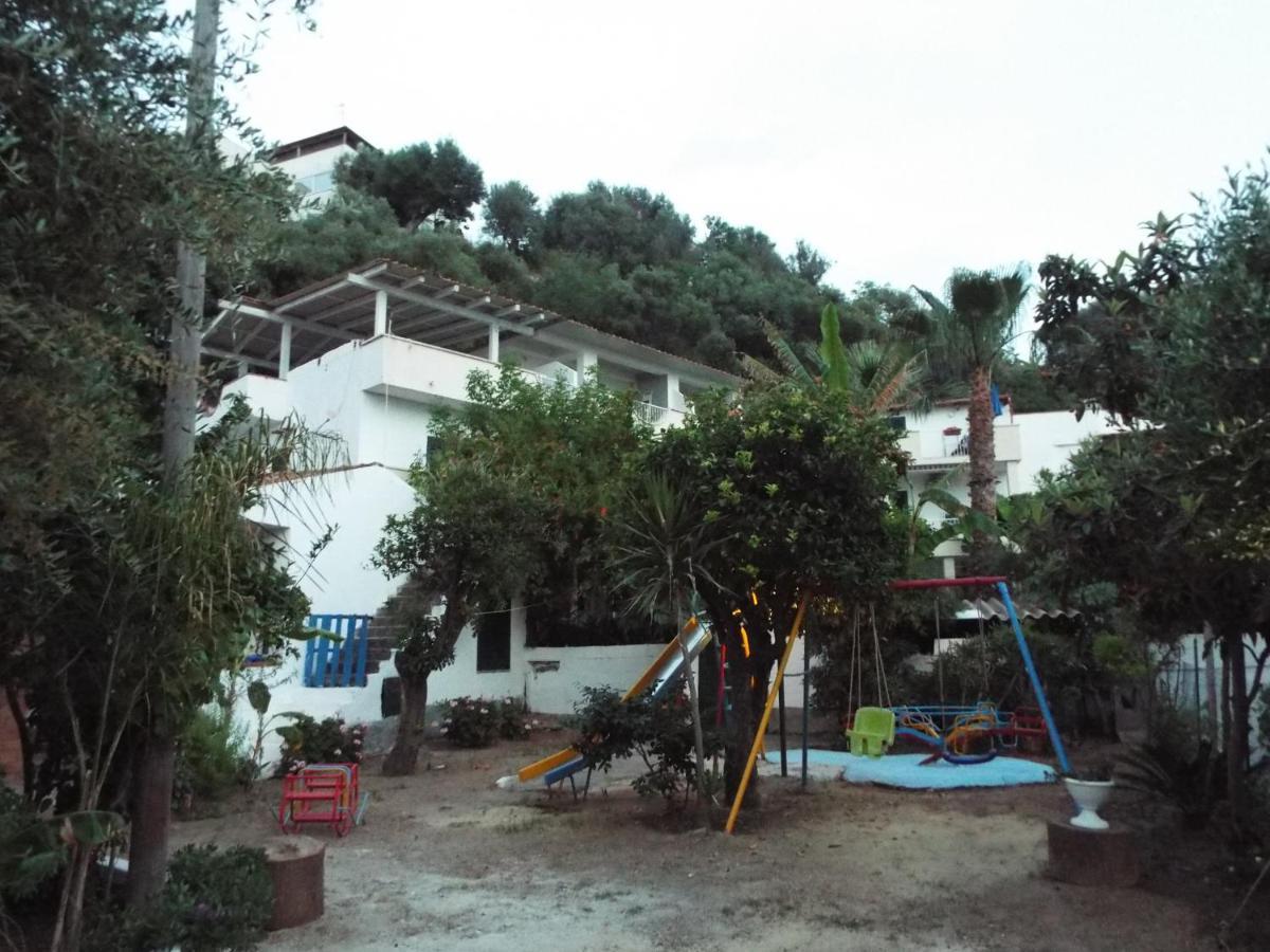 La Grazia Aparthotel ปาร์เกลียา ภายนอก รูปภาพ